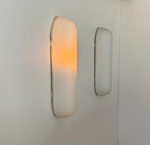 Coppia di applique oblunghe d'epoca, opaline, Francia 1970