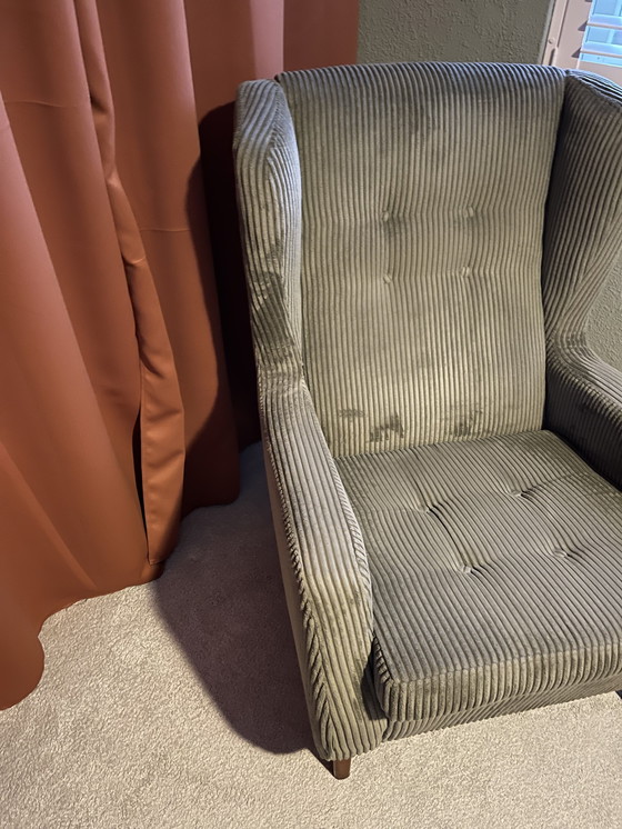 Image 1 of Poltrona Artifort - Tessuto a coste verde scuro.