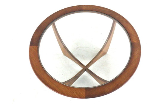 Image 1 of Tavolino rotondo G-Plan Astro con piano in vetro vintage a soffietto