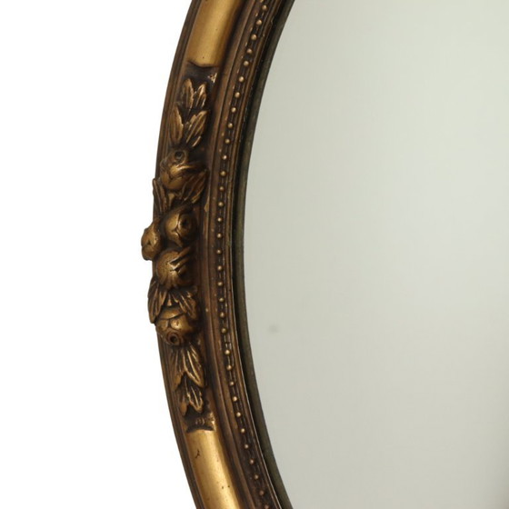 Image 1 of Espejo ovalado francés dorado de 58 cm