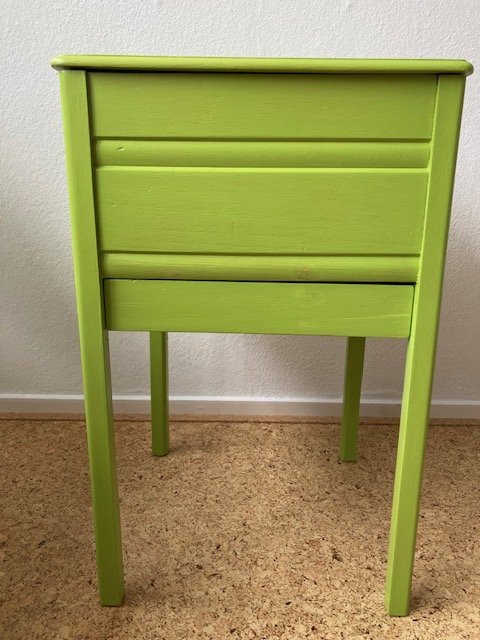 Image 1 of Scatola da cucito vintage in legno verde lime