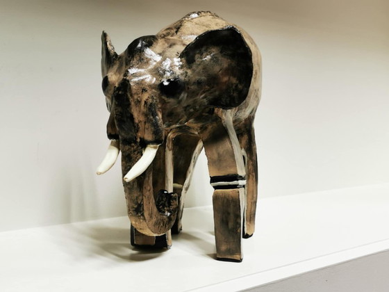 Image 1 of Elefante
