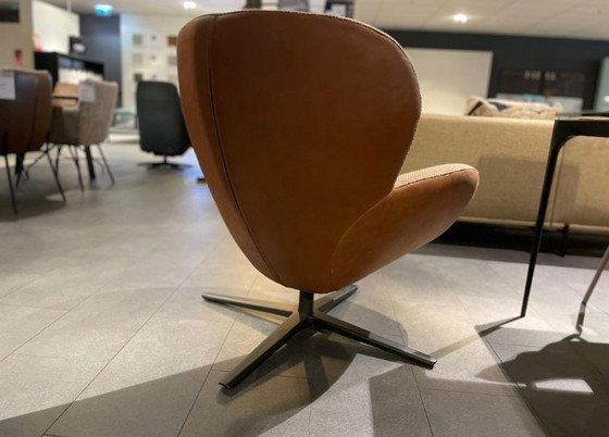 Image 1 of Legendario