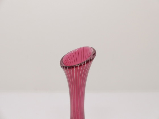 Image 1 of Scandinavian Pink Glass Tulip Vase - Vicke Lindstrand - Kosta Boda