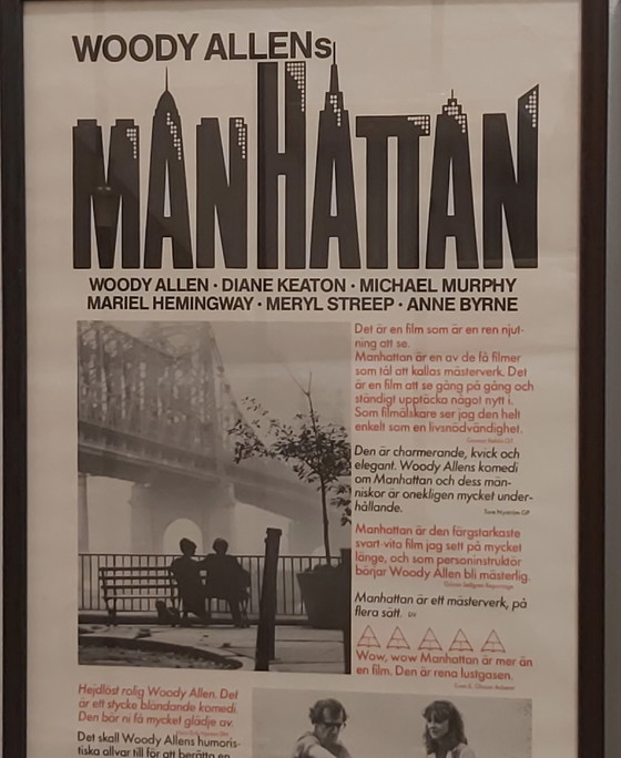 Image 1 of Póster original de la película sueca enmarcada Woody Allen Manhattan