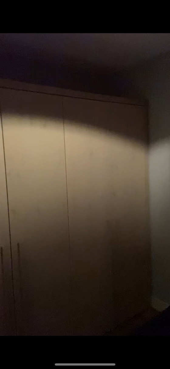 Image 1 of Kledingkast Sluga Van Karel Mintjes 200x223cm