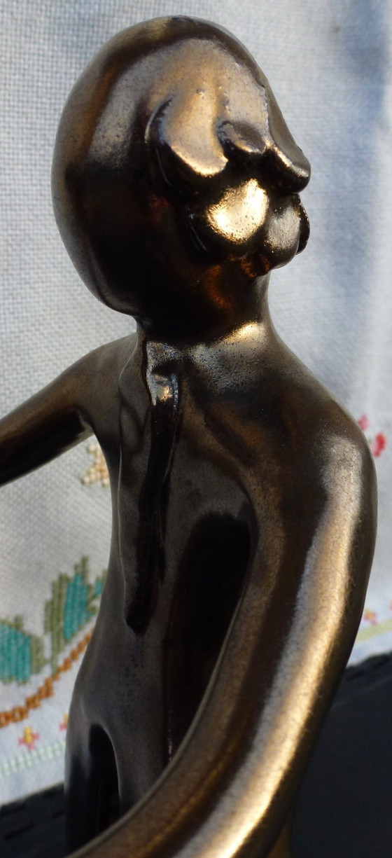 Image 1 of Coppia di sposi in ceramica, bronzata, l'Impegno.