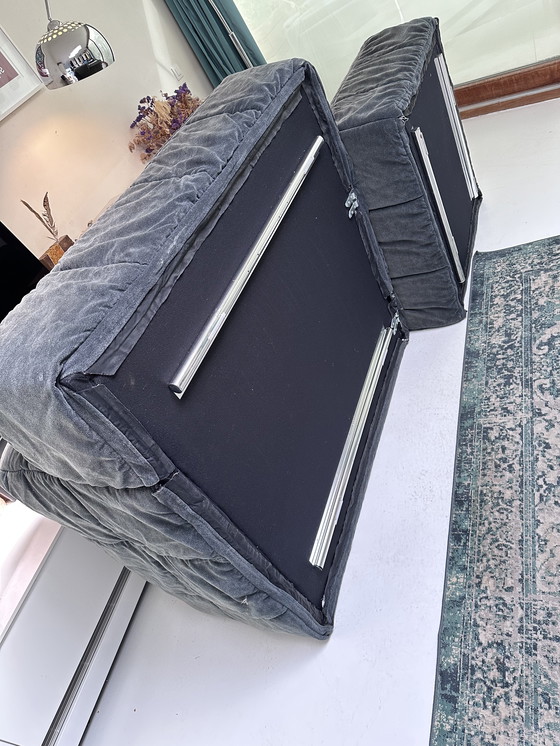 Image 1 of Arflex Strips Sofa – Designicoon