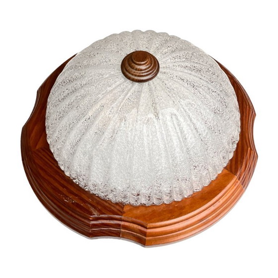 Image 1 of Italienische Deckenleuchte aus den 1970er Jahren | Eisglas und Holz | Mid-Century Modern