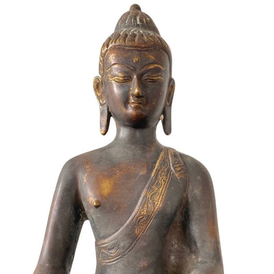 Antiker Himalaya Bronze Buddha – ca. 500 Jahre alt – Westtibetische / Mustang Tradition – Bildhauerei (photo 9 of 23)