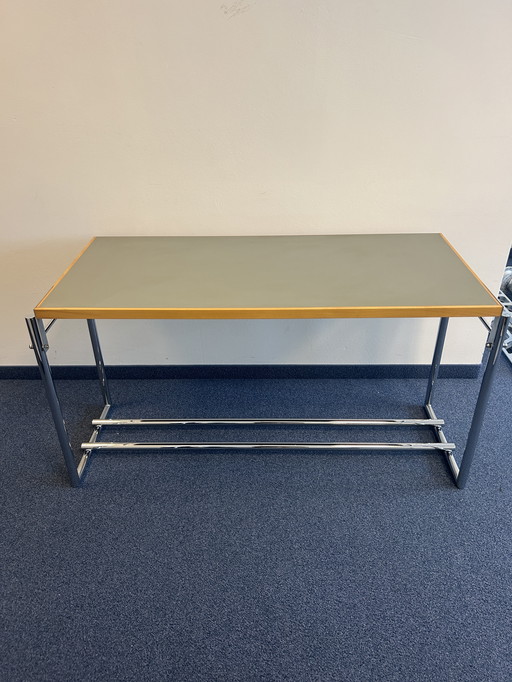 Classicon - Eileen Gray - Menton Tafel - Tafel/bijzettafel - Draaibaar