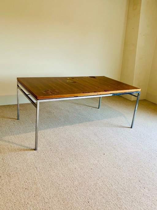 Vintage extendable dining table
