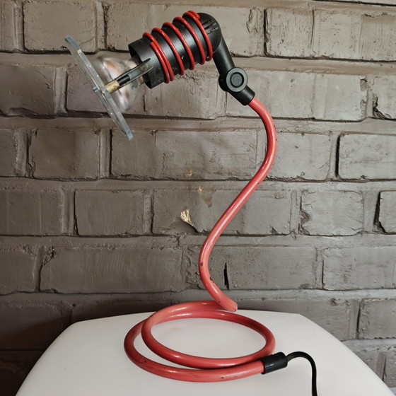 Vintage ESTO Style Red Spiral Table Lamp – Memphis Postmodern 1980s 1990s – Metal (photo 3 of 14)