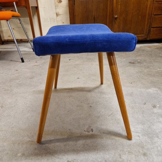 Fifties Footstool Stool, newly upholstered in corduroy, Velvet, Wood, Brown (photo 4 of 6)