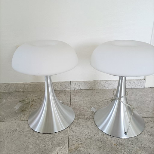 Lot de deux Lampes champignon, blanches et argentées