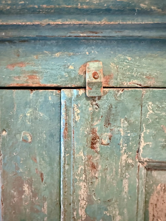 Image 1 of Vintage blauwe handgemaakte Indiase kast