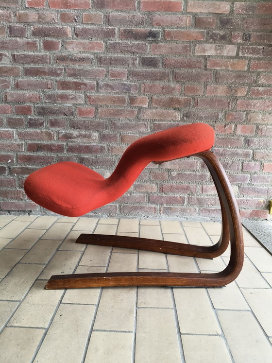 Extremely rare Vintage Stokke Aerobic Balans (Peter Opsvik) – Kvadrat Hallingdal – Stools, Wool, Wood (photo 6 of 15)