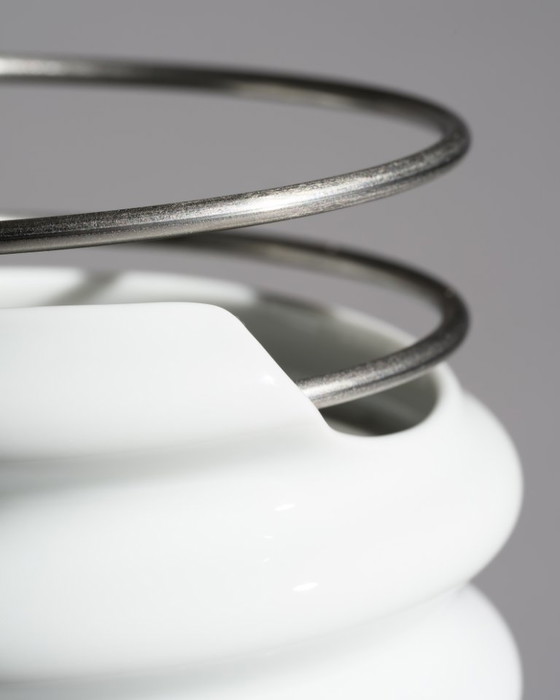 Image 1 of Duo de vases d'artiste en porcelaine blanche et noire « Rigoletto » de Rosenthal Spiral, par Ron Arad