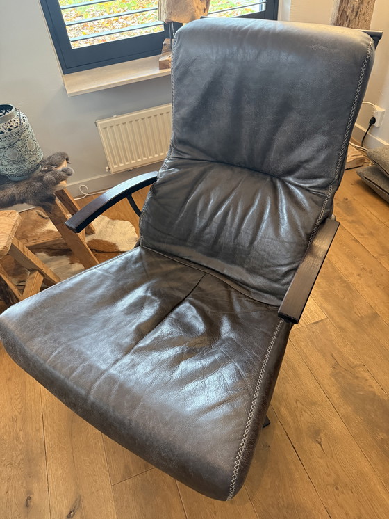 Image 1 of 2 X design leren fauteuils met voetenbank 