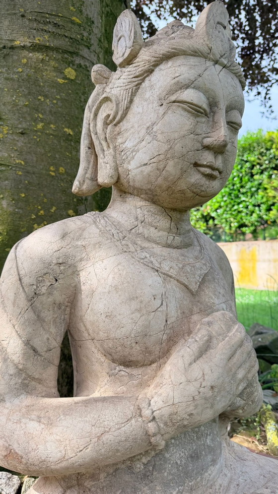 Figura monumental de piedra Devi de templo, Indonesia (Java o Bali), siglo XIX – Esculturas (photo 5 of 11)