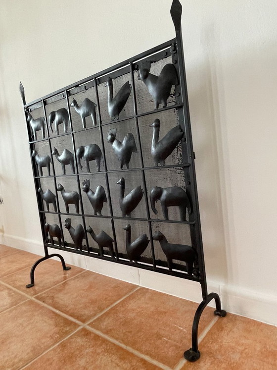 Image 1 of Parascintille in ferro battuto a forma di animale, stile Atelier Marolles, Francia, 1950