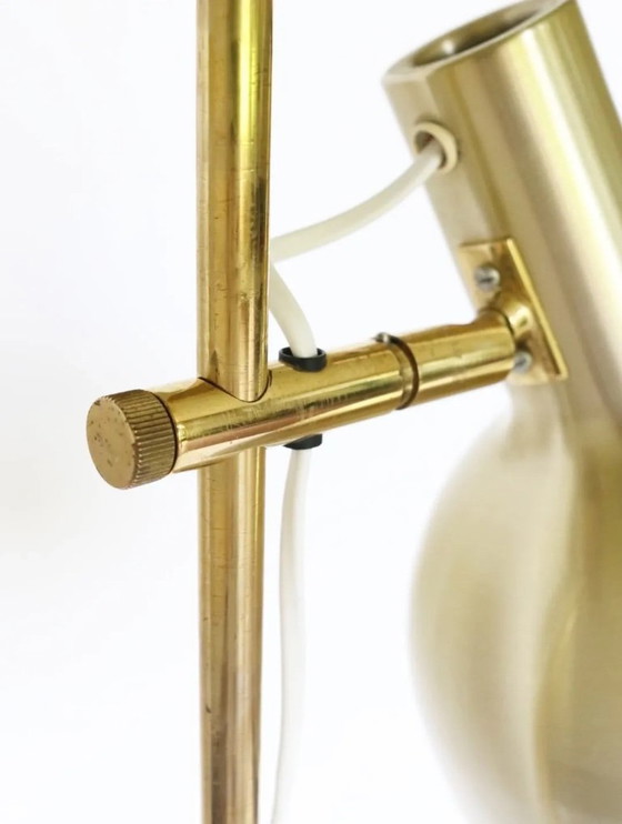 Image 1 of Vintage staande lamp messing Deens design retro