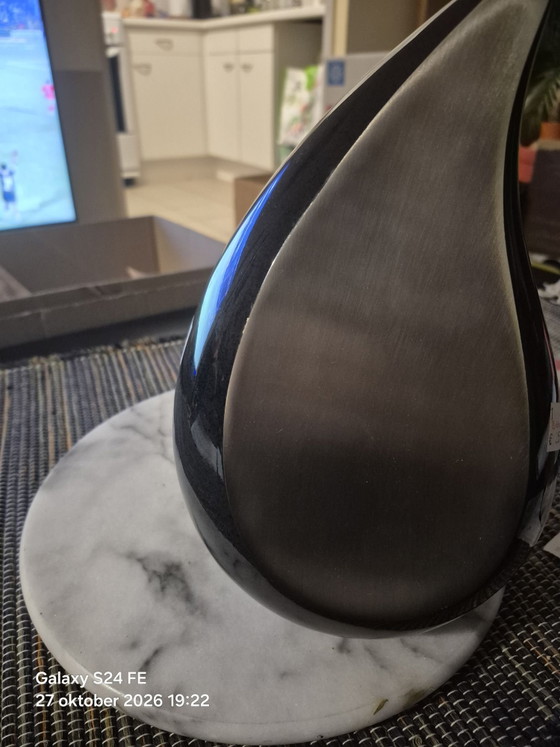Urne Tear Drop, LoveUrns, Objets déco, Métal, Aluminium, Noir (photo 2 sur 5)