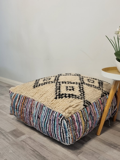 Tabouret marocain vintage, coussin de siège en berbère