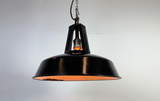 Image 1 of Industriële Franse zwarte emaille hanglamp van MAZDA, jaren 60