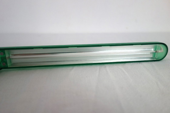 Microlight Grüne Schreibtischlampe von Ernesto Gismondi für Artemide 90er, Tischlampen, Kunststoff, Metall (Foto 10 von 13)