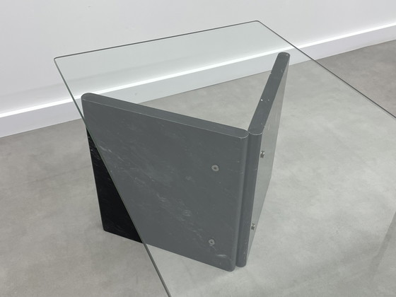 Image 1 of Tavolino da caffè scultoreo in marmo italiano (anni '70)