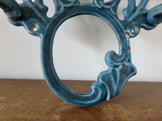 Image 1 of Handdoekrek in art nouveau-stijl van Hector Guimard, geëmailleerd gietijzer, Frankrijk, 1920.