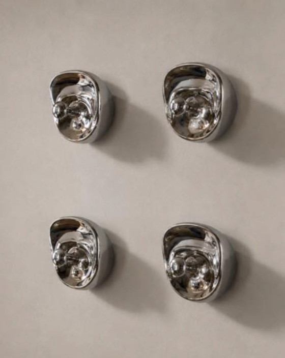 Image 1 of Ensemble de 4 cintres en plastique chromé style futuriste, Olaf Von Bohr, Kartell Italie années 1960