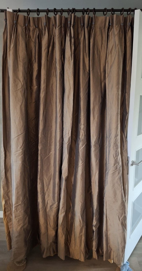 overgordijnen van Artistiek Breda – Vloerkleden en tapijten, Textile (photo 2 of 9)