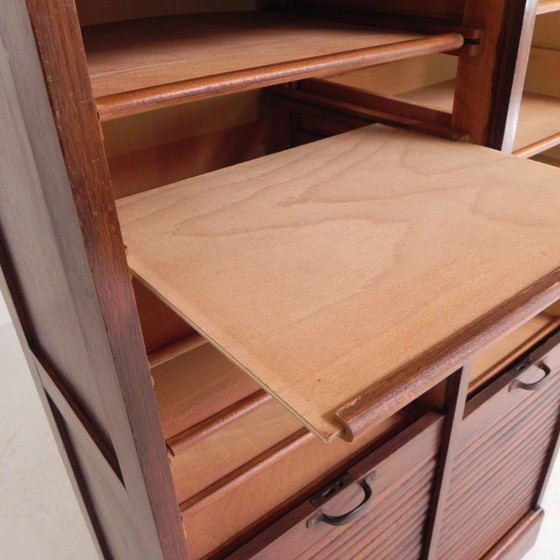 Image 1 of Armadio in rovere con serranda avvolgibile a 2 ante, alto 150 cm, anni '30.
