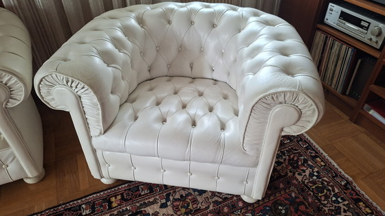 Chesterfield Bank + Fauteuil + Voetenbank – 3-5 zitsbanken, Leather, Wood (photo 3 of 6)