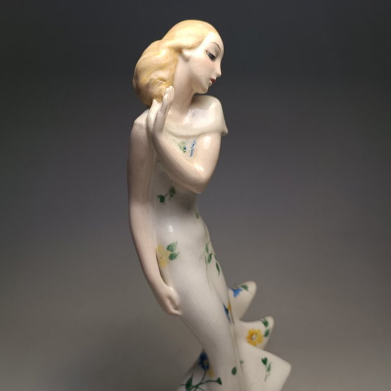 Goldscheider - Claire Weiss - Skulptur, Art Deco Dame im langen Kleid - 28,5 cm - Porzellan (photo 20 of 35)