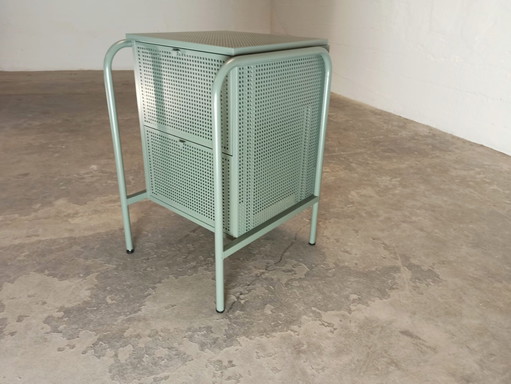 IKEA Nikkeby Chest of Drawers or Night Stand – ladekasten, Metal