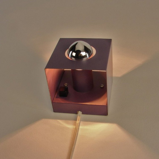 Image 1 of Kubus Space-Age wall/table lamp.