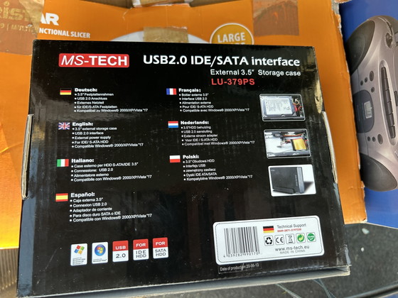 Mobile di archiviazione esterno da 3,5" con interfaccia IDE/SATA USB 2.0 di MS-TECH. – ms tech (photo 6 of 6)