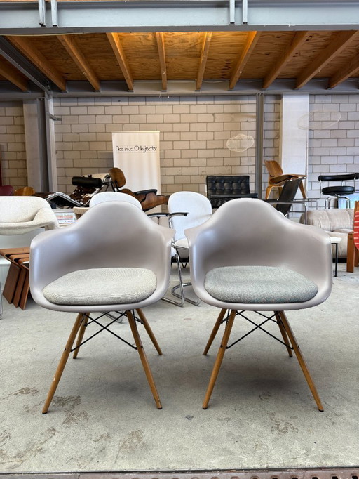 Vitra Eames DAW armchair