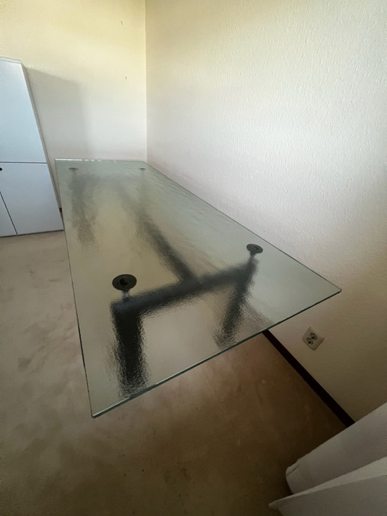 Tavolo da pranzo LC6 Le Corbusier, Cassina, Tavoli da pranzo, Vetro, Metallo, Nero (foto 9 di 15)