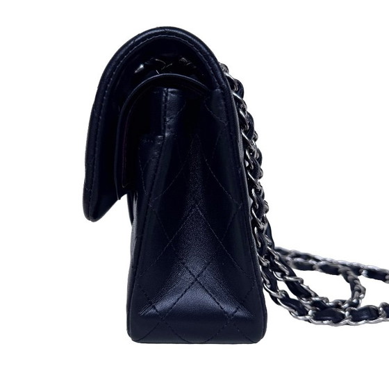 Chanel Classic Flap Small – Crossbody bags, Lambskin (photo 11 of 17)