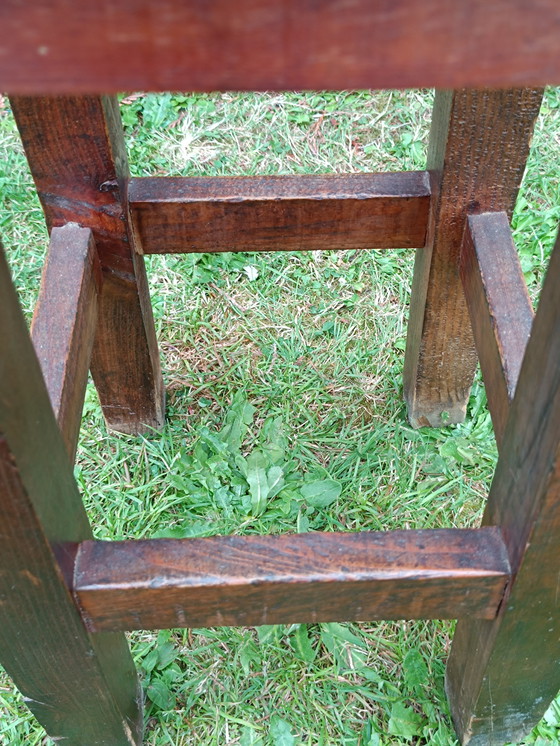 Image 1 of Taburete rústico de madera