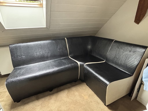 SALON AMBIENCE WACHTHOEK kappers lounge hoekbank skai leder