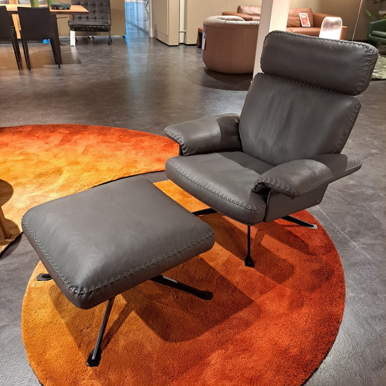 Image 1 of Sillón de Sede DS-31 con otomana