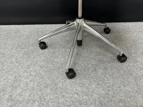 Image 1 of Vitra Meda office chair (refurbished)