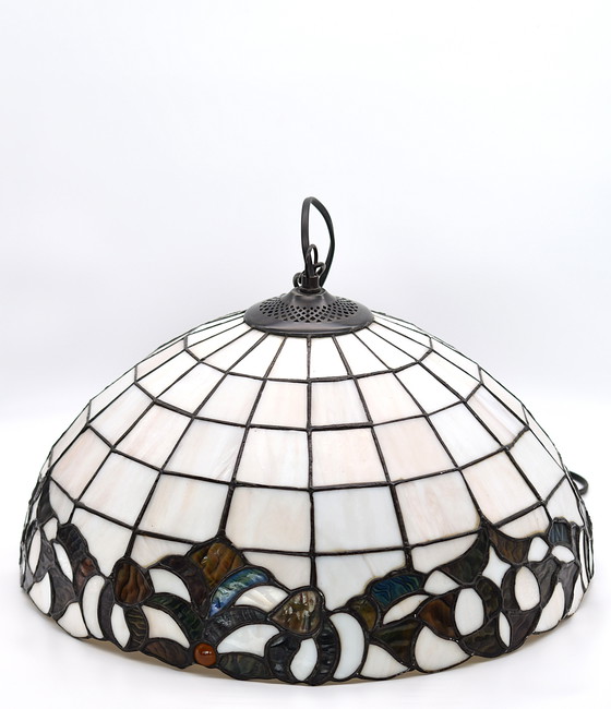 Image 1 of Tiffany Stijl Plafondlamp – Handgemaakte Vintage Hanglamp van Gekleurd Glas