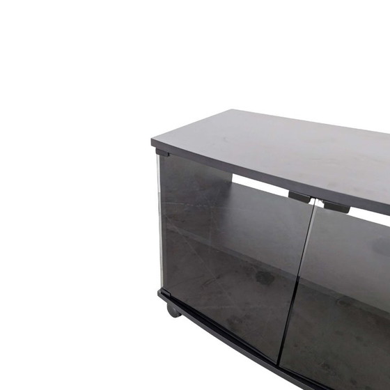 Vintage zwart tv-dressoir ladekast op wielen design dressoir, tv-meubelen, Glas, Hout (foto 7 van 7)