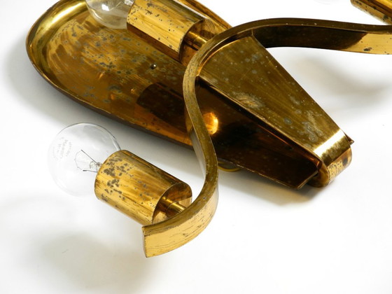 Image 1 of Grande e pesante applique in ottone della metà del secolo scorso proveniente da una chiesa tedesca